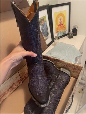 Embroidered Western Cowboy Boots - Dark Purple